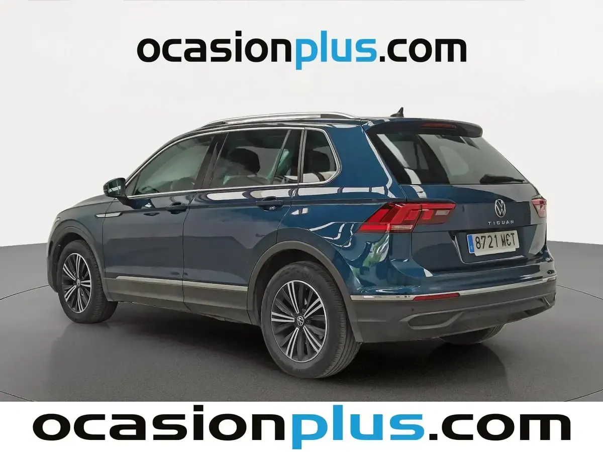 Usado VW Tiguan Life 150 CV (110 kW) 2022 Azul SUV