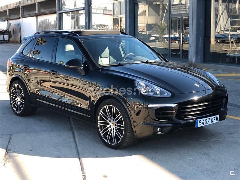 Negro Usado 2017 Porsche Cayenne Platinum Edition SUV | 55.000 € - Imagen 1/4