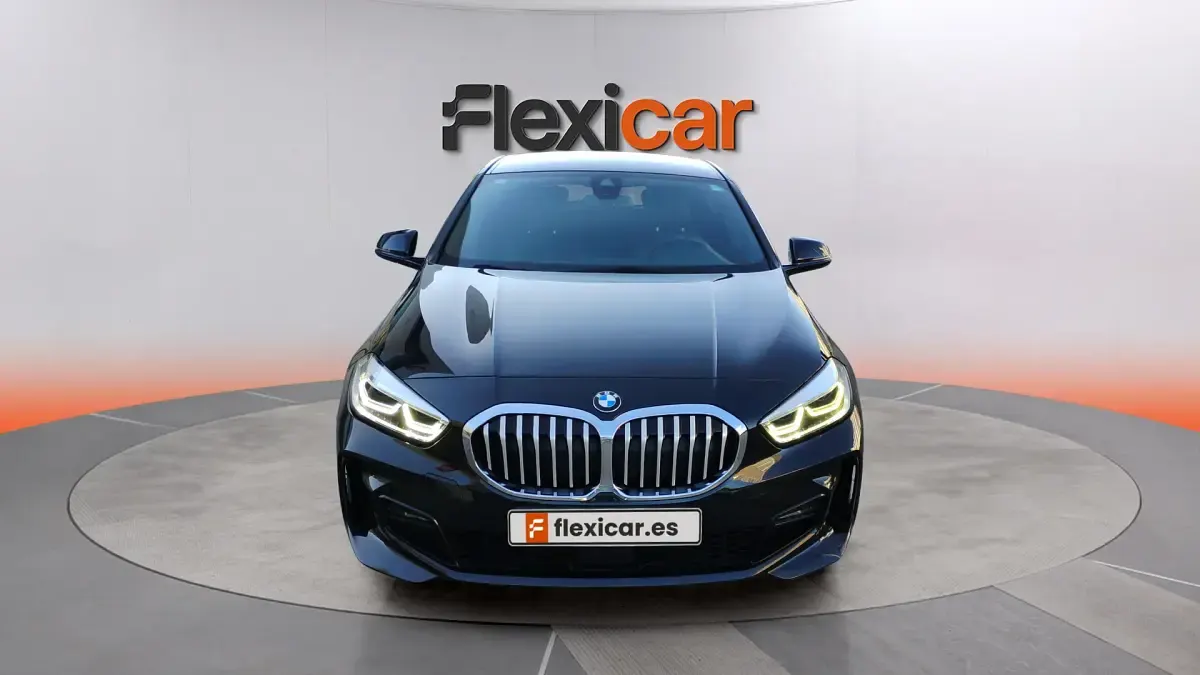Usado BMW 118 150 CV (110 kW) 2020 Negro Utilitario