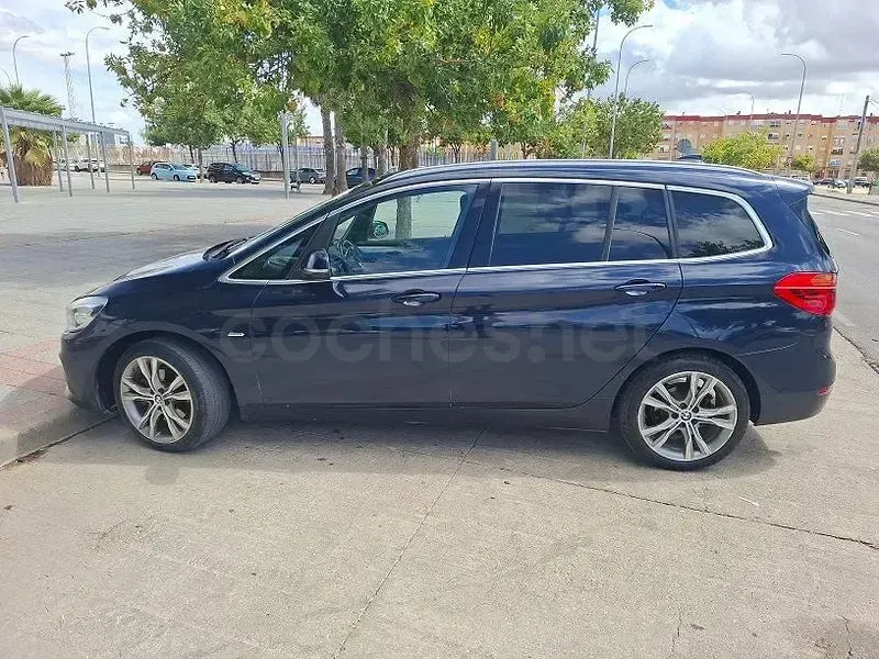Usado BMW 218 150 CV (110 kW) 2016 Azul Familiar