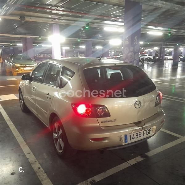 Usado Mazda 3 Active 105 CV (77 kW) 2006 Beige Berlina
