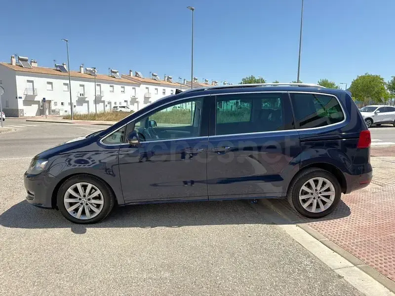 Usado VW Sharan Sport 140 CV (102 kW) 2015 Azul Monovolumen