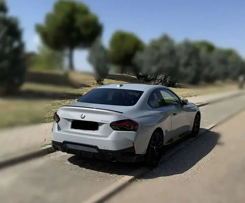 Usado BMW 230 Coupé Sport Line 245 CV (180 kW) 2024 Gris Coupe