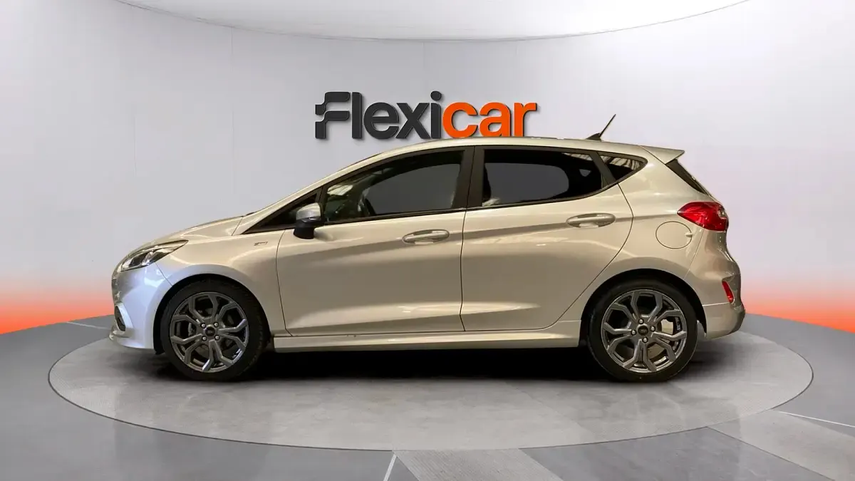 Usado Ford Fiesta ST-Line 95 CV (69 kW) 2021 Gris Utilitario