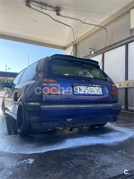 Usado VW Golf III Match 100 CV (73 kW) 1997 Azul Berlina