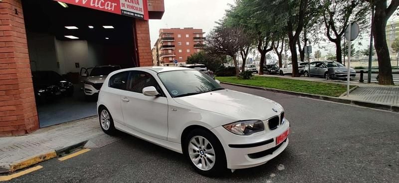 Usado BMW 116 116 HP (85 kW) 2010 Branco Citadino