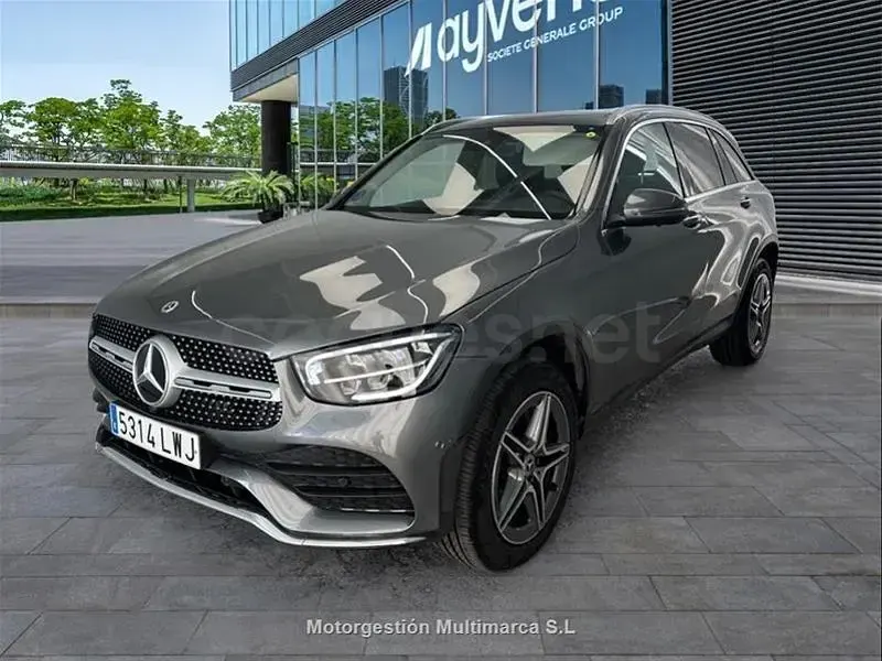 Usado Mercedes GLC300e 320 CV (235 kW) 2022 Gris / plata SUV
