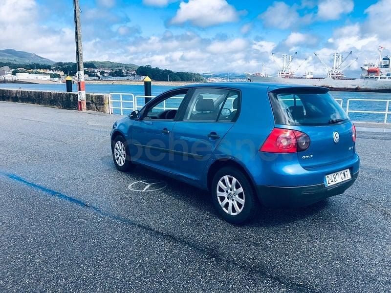 Usado VW Golf IV Highline 140 CV (102 kW) 2005 Azul Berlina