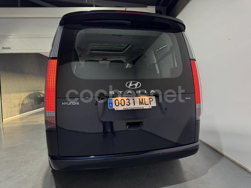 Usado Hyundai Staria Style 177 CV (130 kW) 2023 Azul Monovolumen