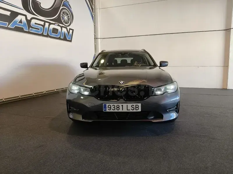 Usado BMW 320 190 CV (139 kW) 2021 Gris / plata Familiar