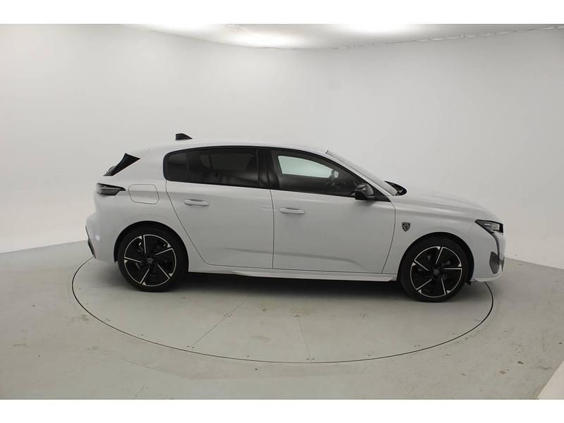 Usado Peugeot 308 114 kW (156 CV) 2023 Blanco Berlina