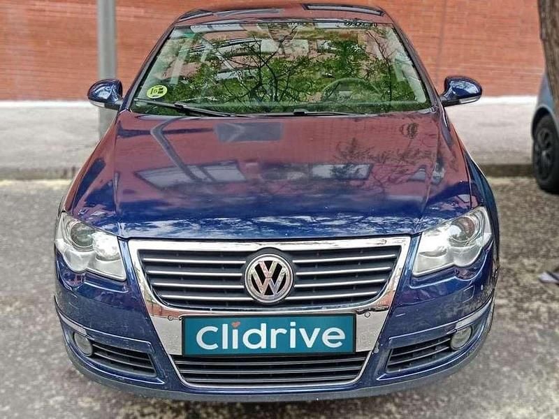 Usado VW Passat Highline 140 CV (102 kW) 2010 Azul Berlina