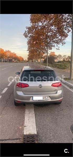 Usado VW Golf VII 105 HP (77 kW) 2013 Cinzento Sedan