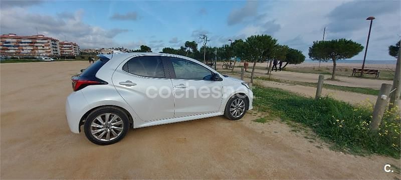 Usado Mazda 2 116 CV (85 kW) 2022 Blanco Berlina