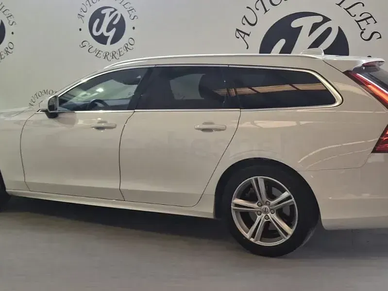 Usado Volvo V90 Business Edition 190 CV (139 kW) 2019 Blanco Familiar