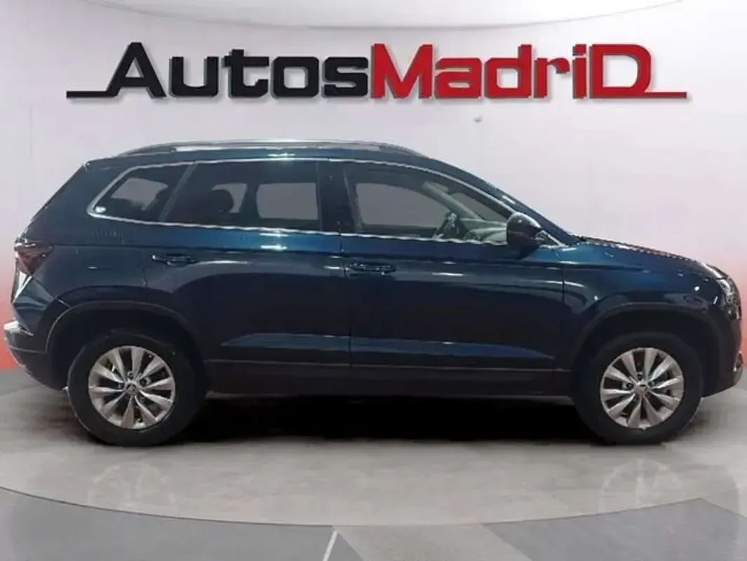 Usado Skoda Karoq Style 150 CV (110 kW) 2022 Azul SUV