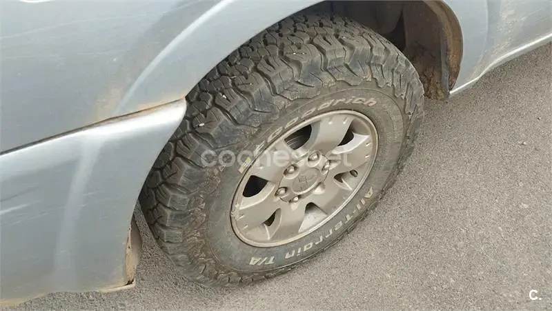 Usado Mitsubishi Montero 160 CV (117 kW) 2005 Gris / plata SUV