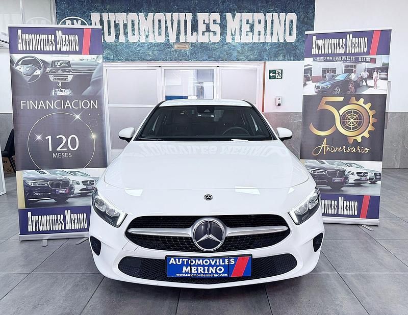 Usado Mercedes A180 116 CV (85 kW) 2022 Blanco Berlina