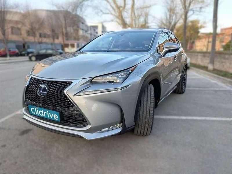 Usado Lexus NX300h Luxury Line 197 CV (144 kW) 2014 Gris SUV