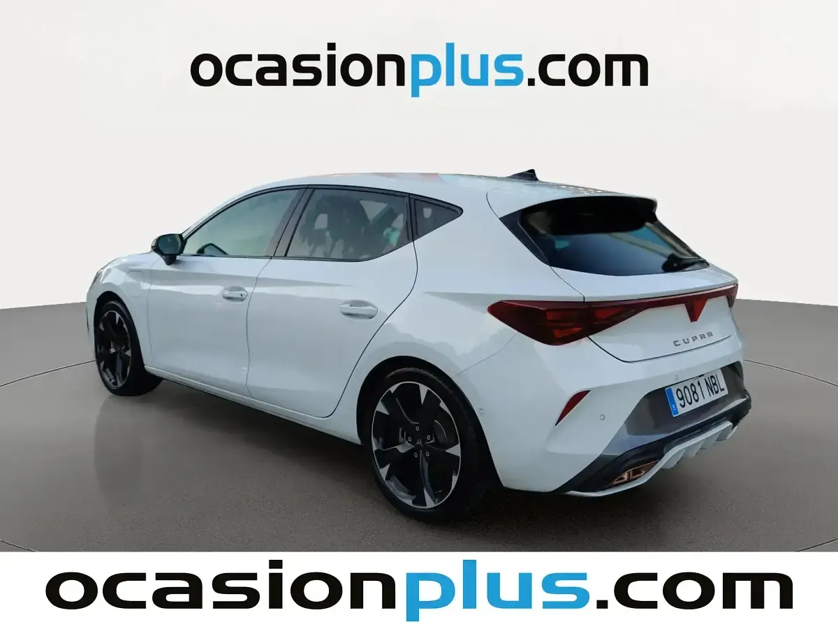 Usado Cupra Leon 204 CV (150 kW) 2025 Blanco Berlina