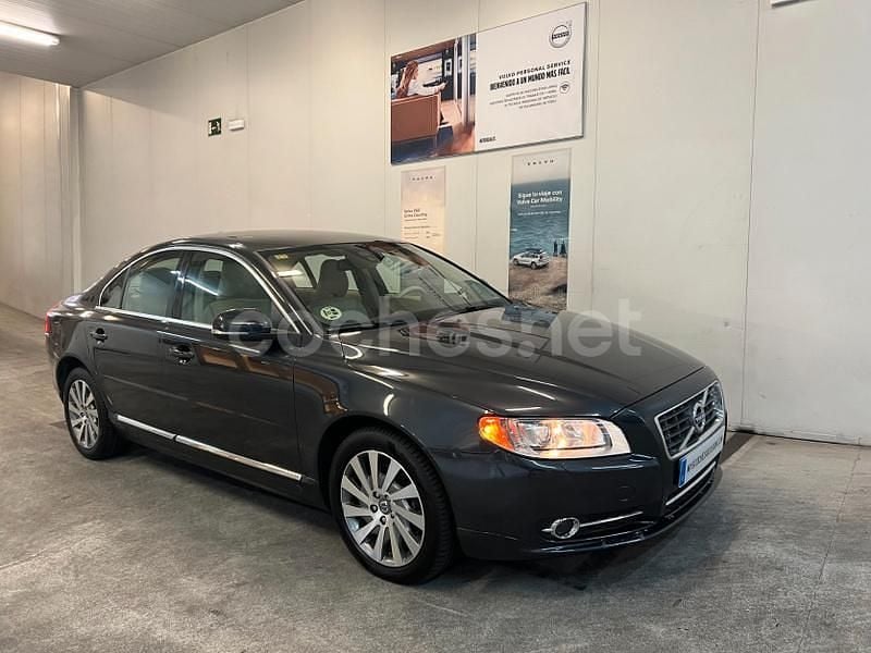 Gris / plata Usado 2011 Volvo S80 Momentum Berlina | 10.900 € - Imagen 1/4