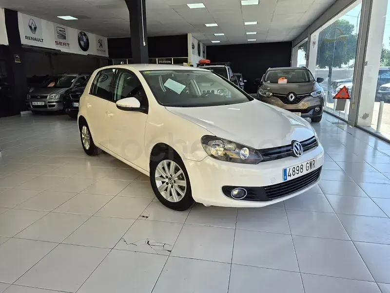 Usado VW Golf VI 105 CV (77 kW) 2011 Blanco Utilitario
