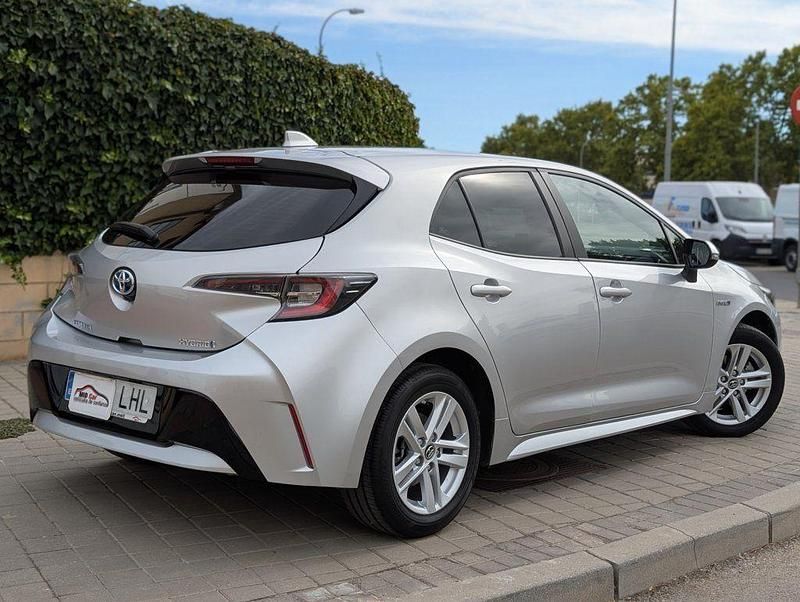 Usado Toyota Corolla Business Edition 122 CV (89 kW) 2020 Gris Berlina
