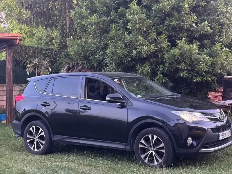 Usado Toyota RAV4 Active 124 CV (91 kW) 2015 Negro SUV