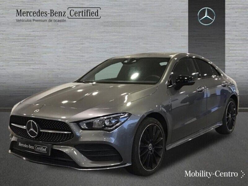 Mountaingrau met. Usado 2020 Mercedes CLA250 AMG line Berlina | 35.250 € - Imagen 1/4