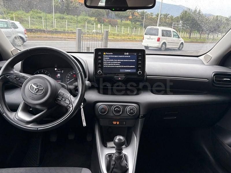 Usado Toyota Yaris 125 CV (91 kW) 2023 Azul Utilitario