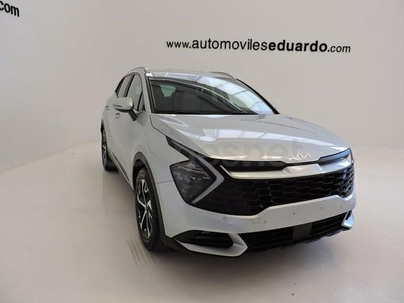 Usado Kia Sportage 136 CV (100 kW) 2022 Gris / plata SUV