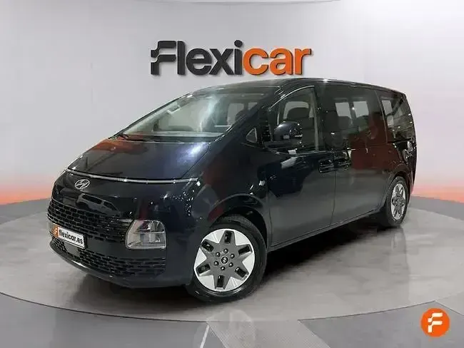 Usado Hyundai Staria 177 CV (130 kW) 2023 Azul Monovolumen