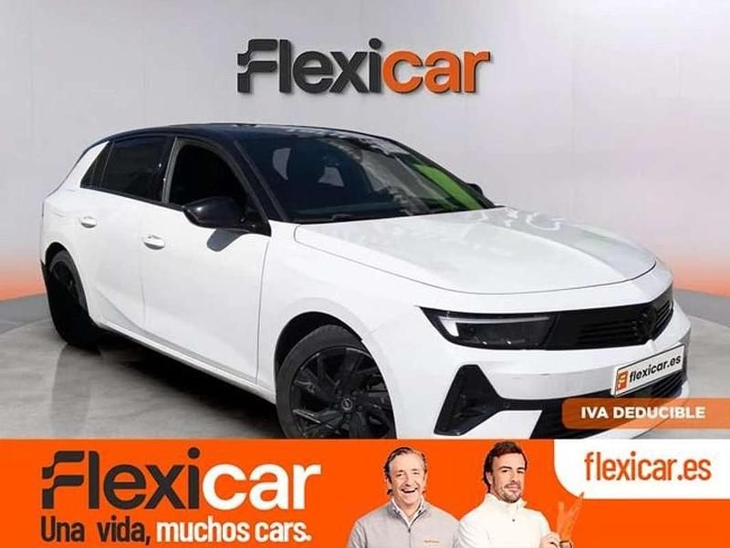 Usado Opel Astra 131 CV (96 kW) 2023 Blanco Familiar