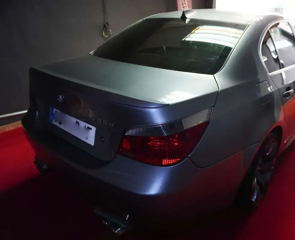 Usado BMW 520 Comfort Edition 272 CV (200 kW) 2005 Gris Berlina