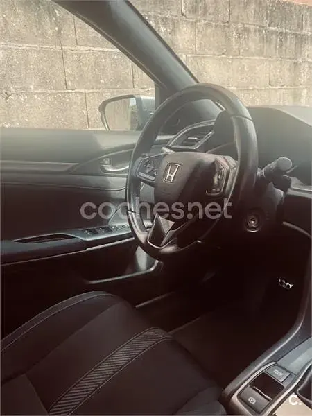 Usado Honda Civic Sport 182 CV (133 kW) 2019 Gris / plata Berlina