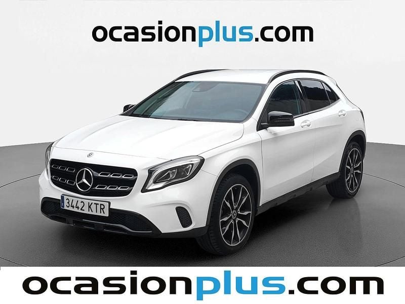 Usado Mercedes GLA180 122 CV (89 kW) 2019 Blanco SUV