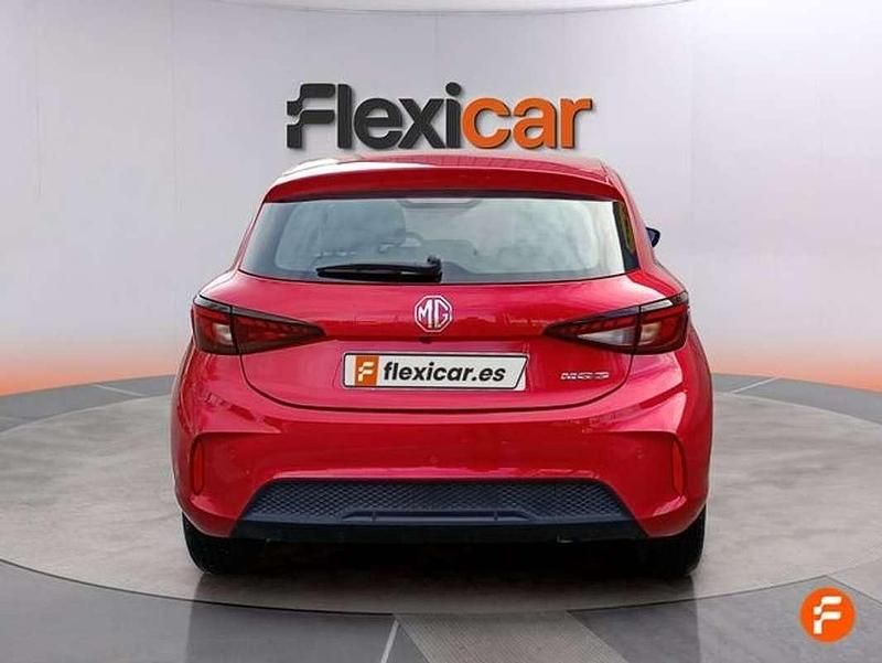 Usado MG MG3 116 CV (85 kW) 2025 Rojo Utilitario