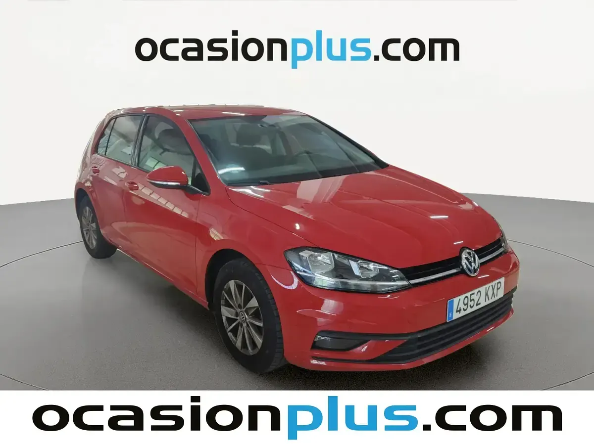 Usado VW Golf VII 115 CV (84 kW) 2019 Rojo