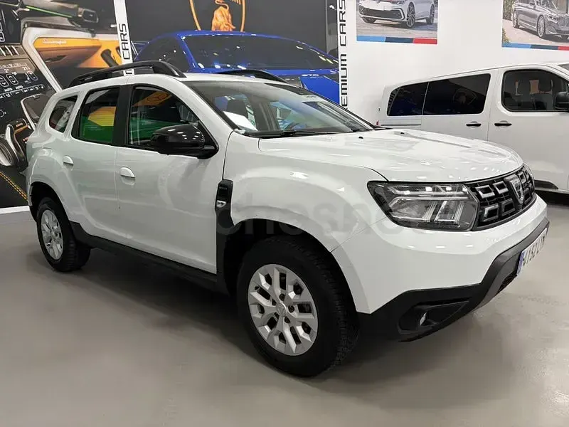 Usado Dacia Duster Comfort 115 CV (84 kW) 2022 Blanco SUV