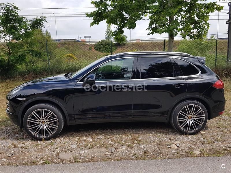 Negro Usado 2010 Porsche Cayenne SUV | 17.900 € - Imagen 1/4