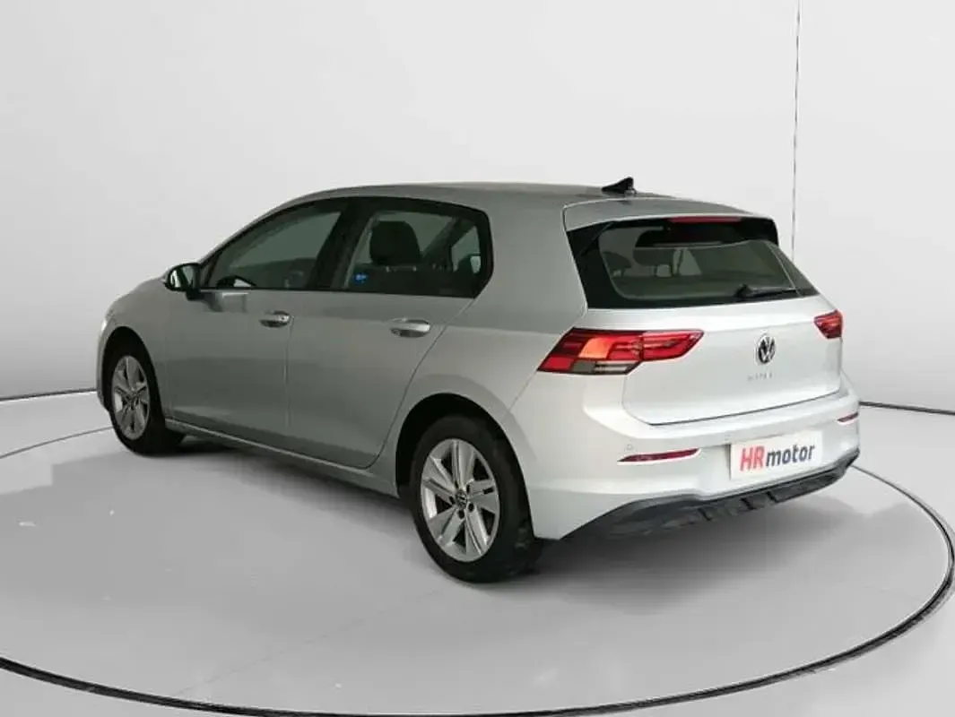 Usado VW Golf VIII Life 110 CV (80 kW) 2024 Gris Utilitario