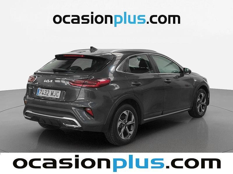 Usado Kia XCeed 120 CV (88 kW) 2023 Gris SUV