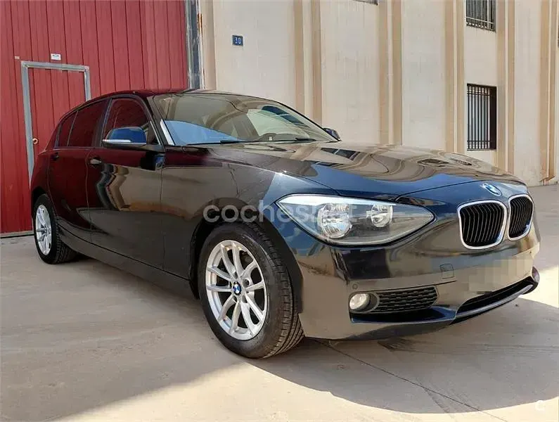 Usado BMW 118 143 CV (105 kW) 2014 Negro Utilitario