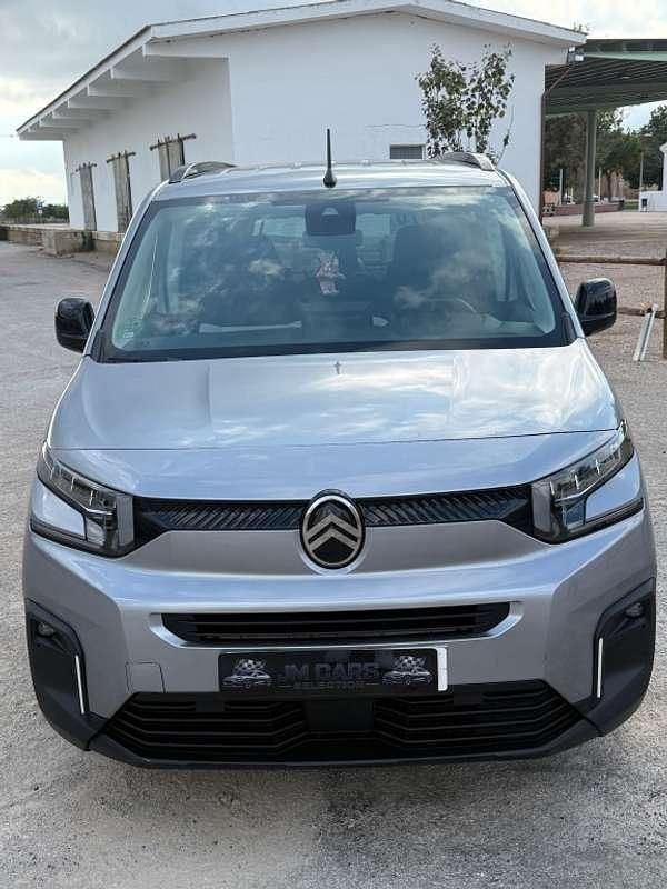 Gris Usado 2024 Citroën Berlingo Van | 26.999 € (Caro) - Imagen 1/4