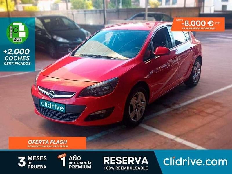 Rojo Usado 2014 Opel Astra Business Utilitario | 5890 € (Precio justo) - Imagen 1/3