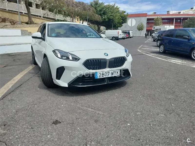 Usado BMW 120 190 CV (139 kW) 2025 Blanco Utilitario