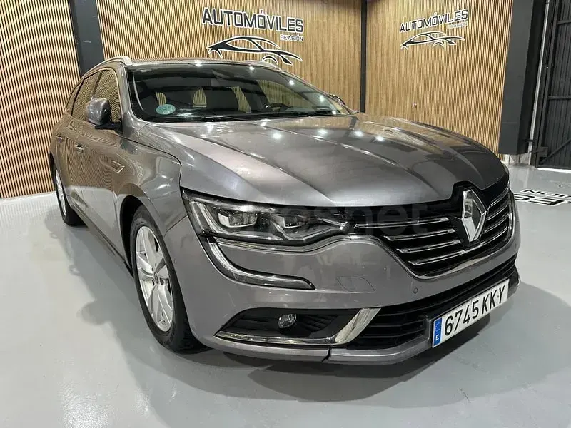 Usado Renault Talisman Life 110 CV (80 kW) 2018 Gris / plata Familiar