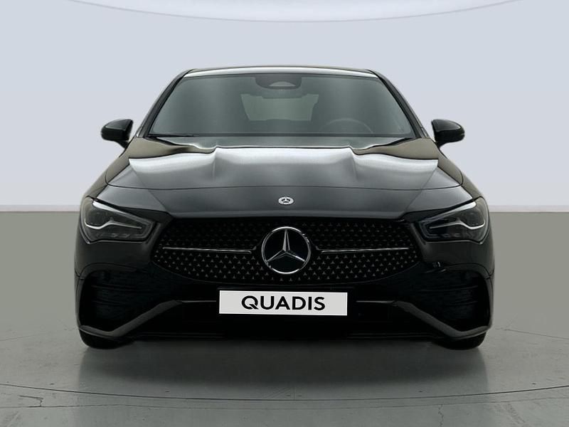 Usado Mercedes CLA200 163 CV (119 kW) 2025 Negro Berlina