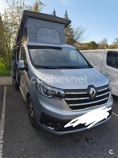 Usado Renault Trafic 150 CV (110 kW) 2023 Gris / plata Monovolumen