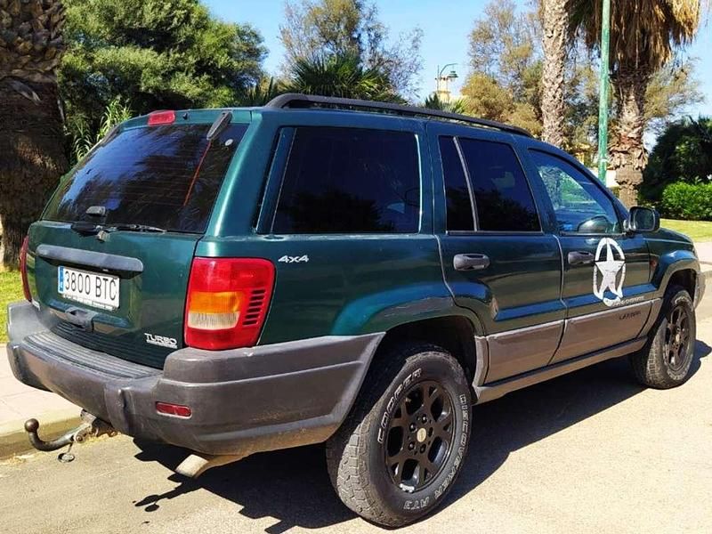 Usado Jeep Grand Cherokee Laredo 140 CV (102 kW) 1999 Verde SUV